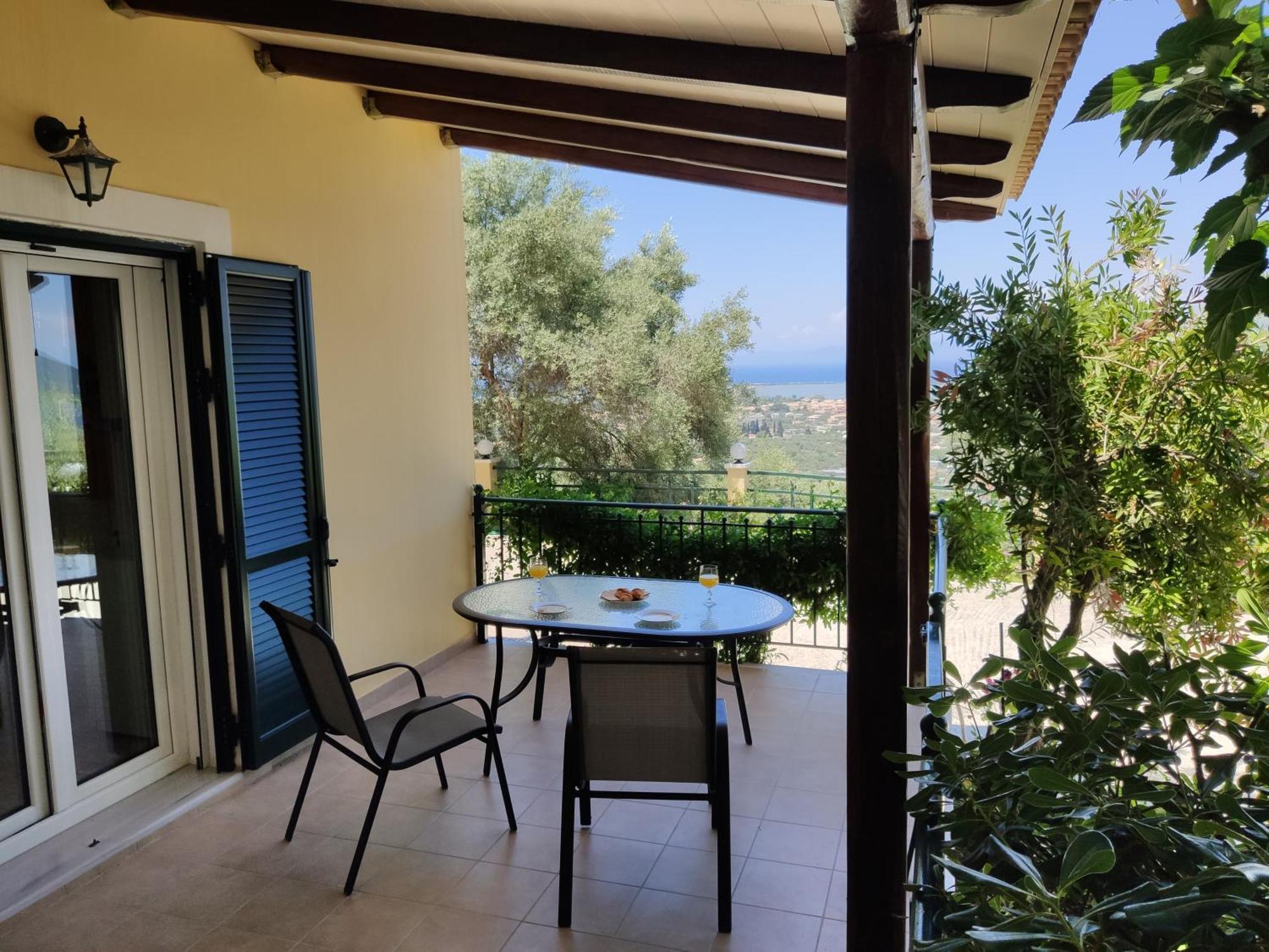 Irida Appartement Apolpaina